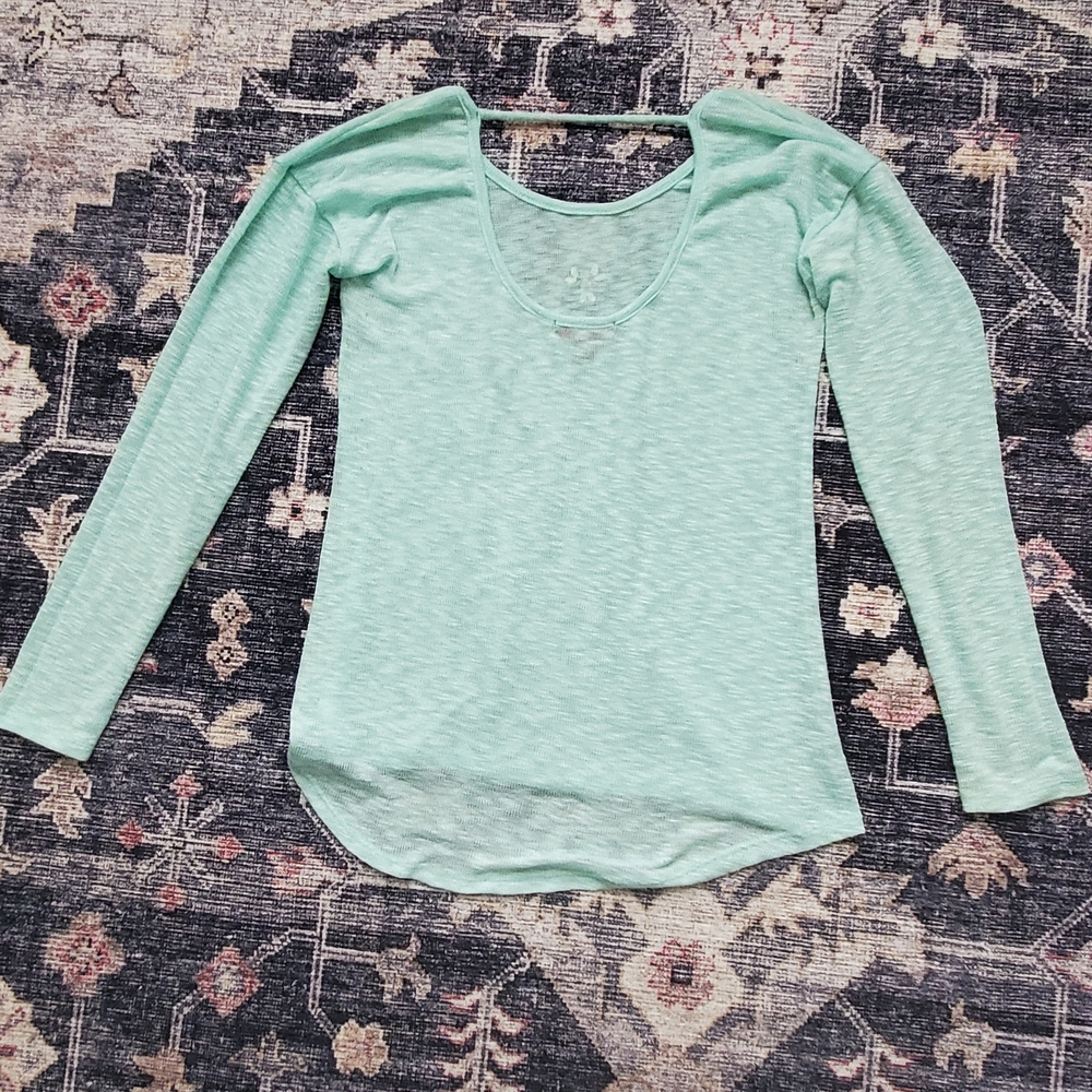 Womens Sweater Bundle - Picture 3 of 16